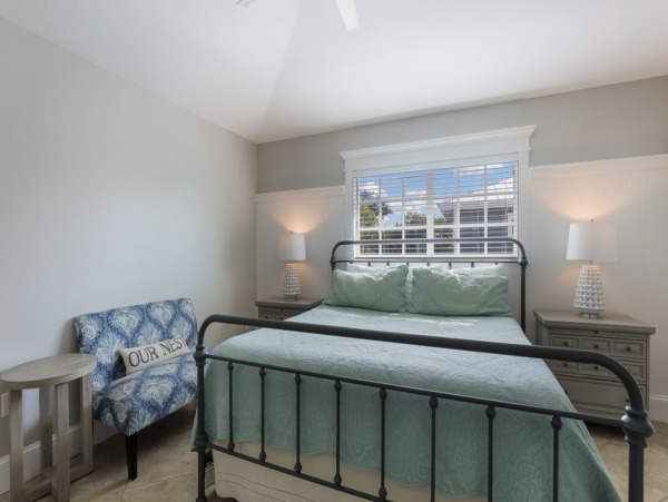 Six Bedroom Luxury Vacation Rental Anna Maria with Pool